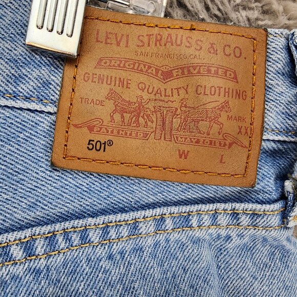 Levis Shorts Womens 34 501 Premium Big E Cotton Denim Button Fly Cutoff - Picture 9 of 16